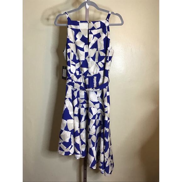 Halston Women Sleeveless Printed Dress With Angled Hem Sz. Sm NWT Blue Designer - Picture 2 of 8